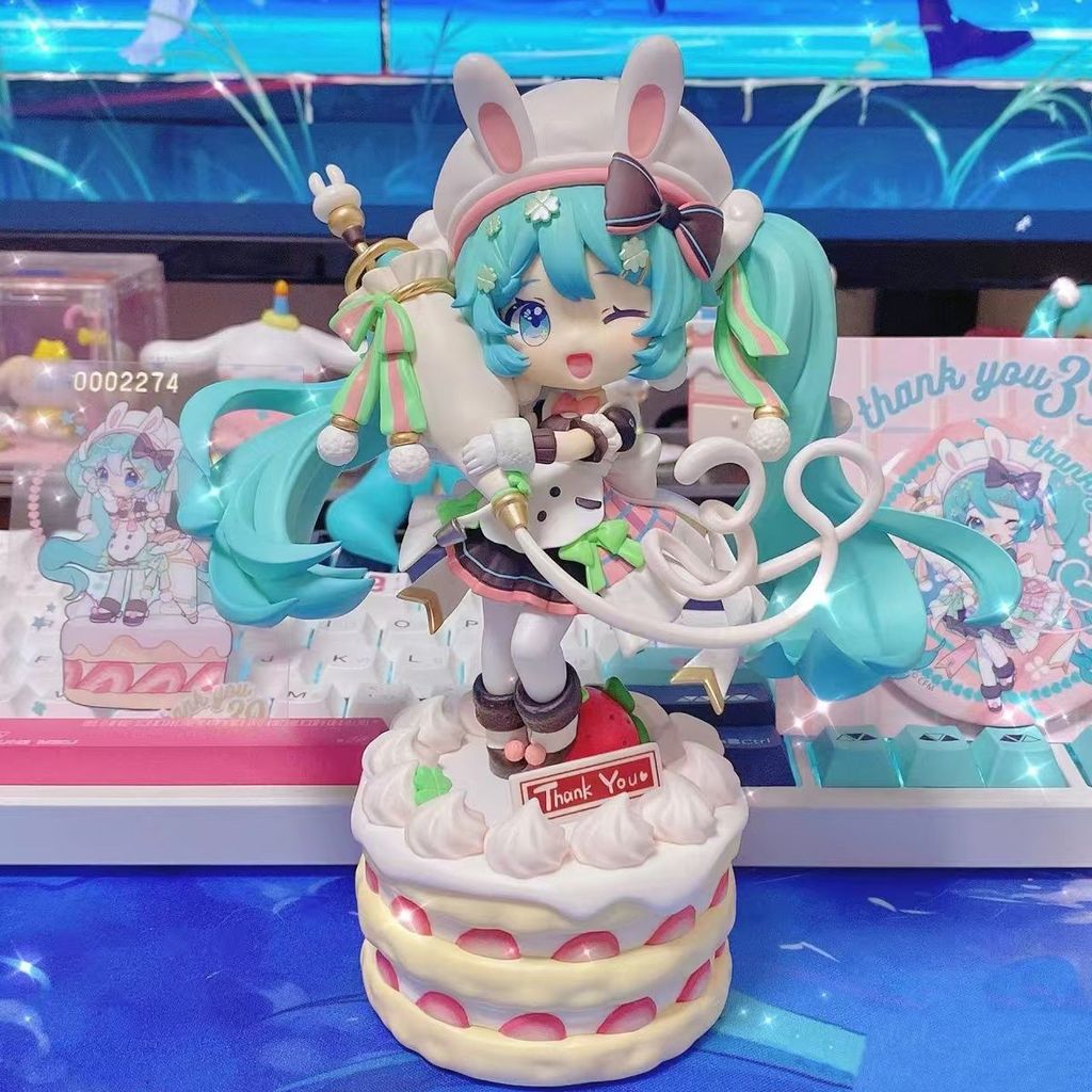Blind Box Series Hatsune Miku Doll Cake Hand Box Đồ trang trí gắn trên ô tô