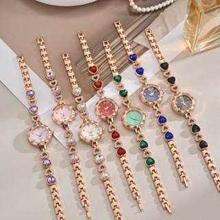 1 chiếc đồng hồ đeo tay khí chất mới, nhỏ gọn, thời trang và đơn giản