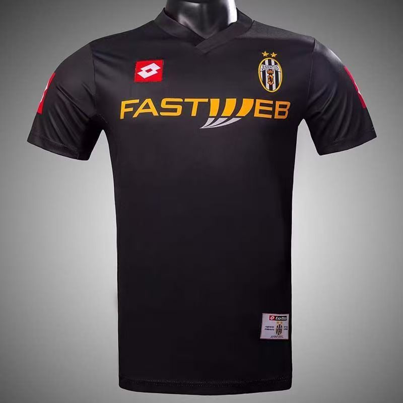 Áo đấu Juventus mùa giải 01-02, in hình Piero và Nedved, có thể tùy chỉnh từ size S đến 2XL