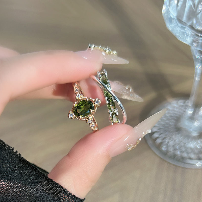 Nhẫn mở kim cương Zircon Row màu xanh lá cây ô liu