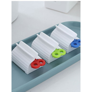Dụng cụ nặn kem đánh răng thông minh EH610