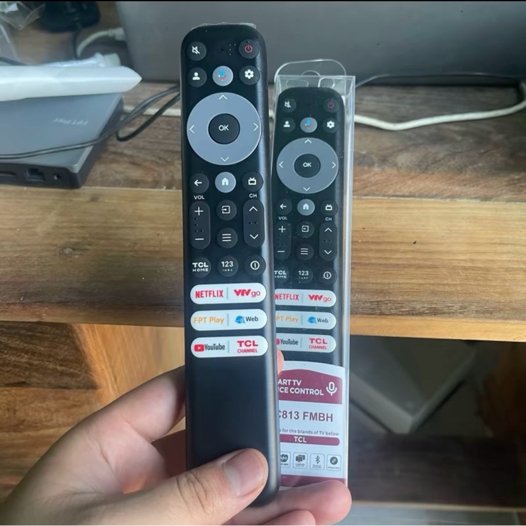 Điều khiển TCL mẫu 2024 có giọng nói nút VTV GO - hàng mới 100%