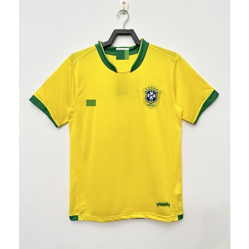 Áo đấu ngắn tay bóng đá sân nhà Brazil năm 2006