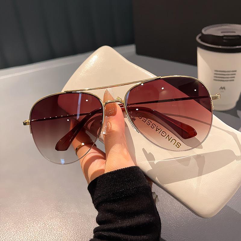 Chống Bức Xạ Aviator Kính Mát Nam Kính Mắt Nữ Lái Xe Đôi Kính Chống Tia UV Sắc Thái Miss Sun Glass