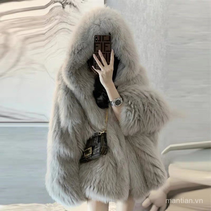 25New Hooded Fur Coat for Women, Loose Fit, Slimming, Trendy Fur Jacket