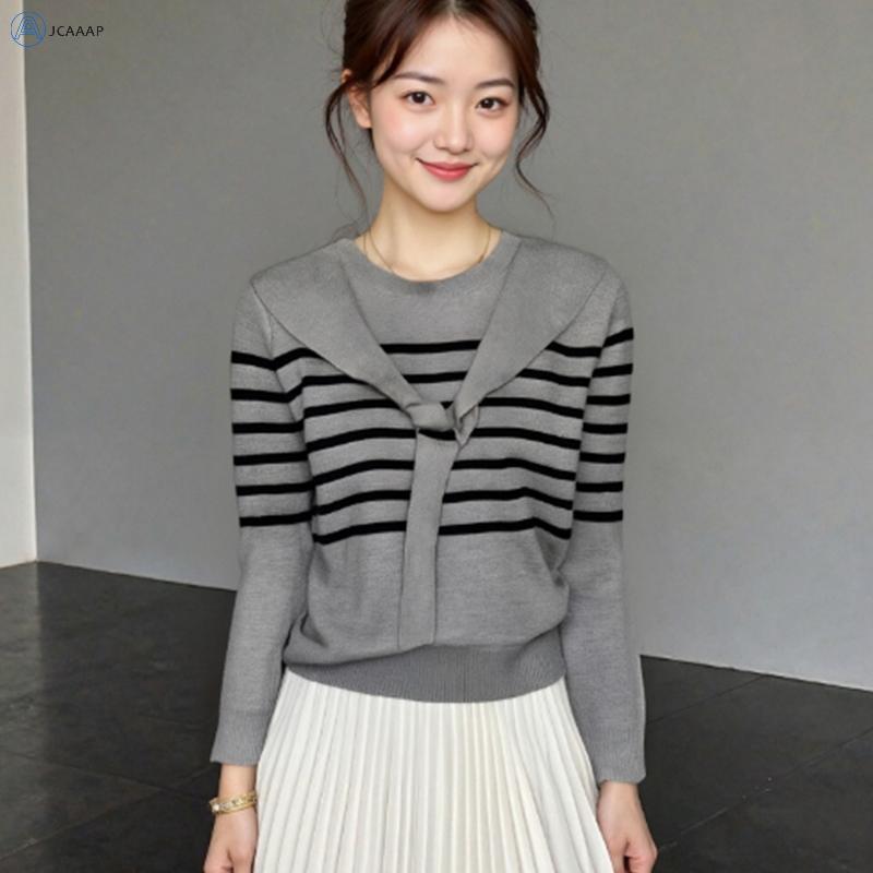 Ao len dai tay va khan choang kep, mat sac doi loan, phong cach hoc duong dep mua dau thu