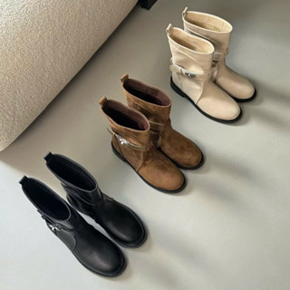   HÀNG SẴN  Bốt cổ lỡ mũi tròn da lộn bộ sưu tập mùa đông 2025 mã 268-6 