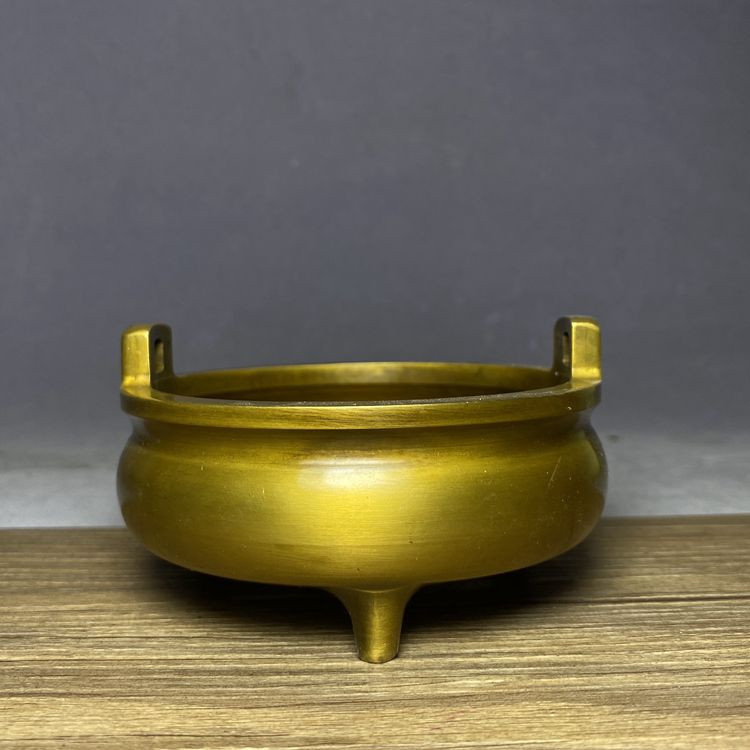 Cổ Retro Đồng Hương Đốt Daming Xuande Burner Ba Chân Hai Tai Tiêu Chuẩn Retro Đồng Hương Đốt Xuânde 