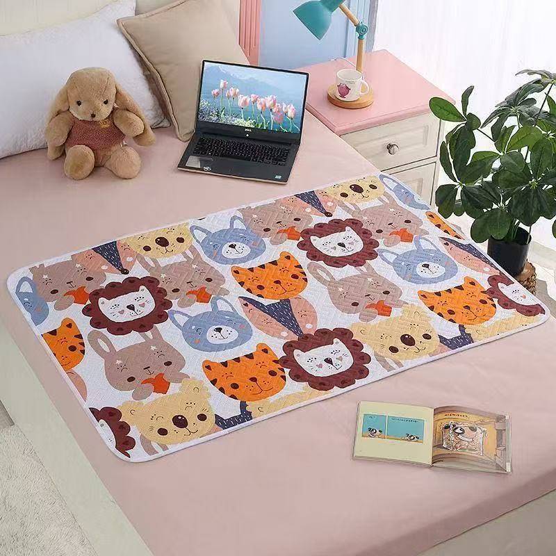 Dog Mattress Pet Bed Flat Dashboard Cover Thickened Four Seasons Universal Cage Mattress Car Mat Rea