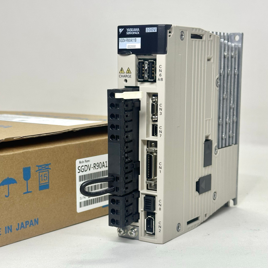 Yaskawa SGDV-2R8A01A/2r8a11b/R90a01a/R90a11b/1r6a01a/1r6a11b Hoàn Toàn Mới New