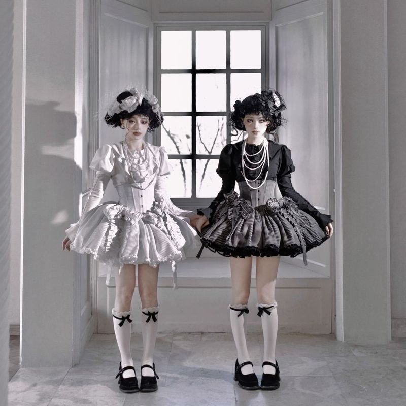 Váy lolita sọc thứ tư Gothic Pettiskirt Váy SK phong cách Gothic