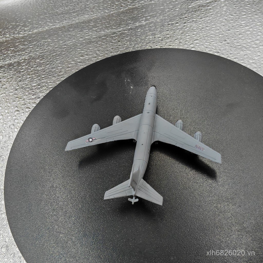 Máy bay tiếp nhiên liệu Boeing KC135 Cân 1 / 700