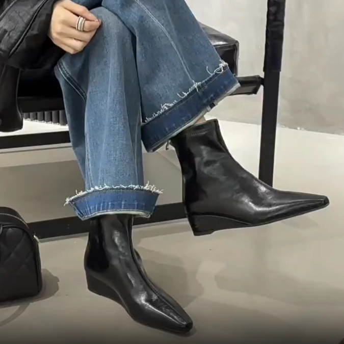 Giày bốt ngắn ngón chân vuông SK Nữ tính khí Wedge Gót chân Martin Boots Che cổ co giãn Giày mỏng