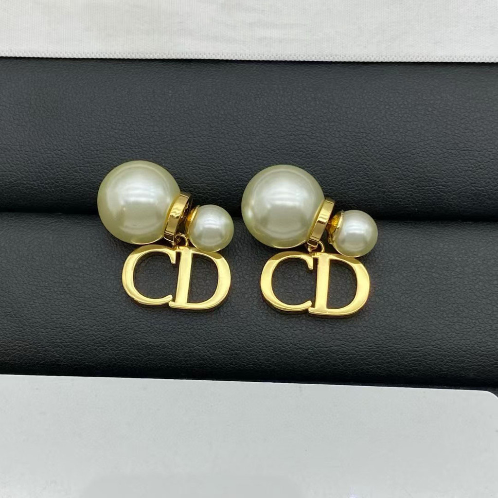 Bông Tai Ngọc Trai Phong Cách Cổ Điển Với Chữ CD, Thiết Kế Sang Trọng - Chanel