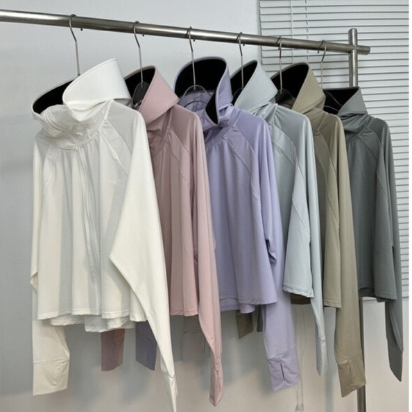 Women Short Sun Protection Clothing With Hood Long Sleeve UV Protection Breathable And Comfortable