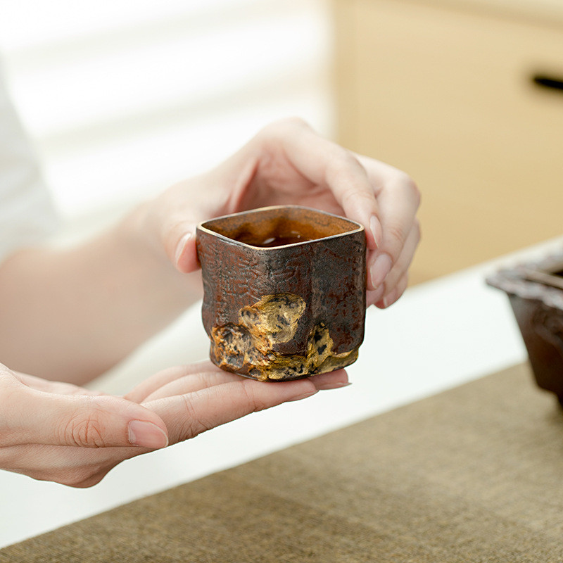 [Haofan] Old Rock Mud Rust Red Red Red Gold Hoshino Square Tea Cup Retro Cá Nhân Chuyên Dụng Master 