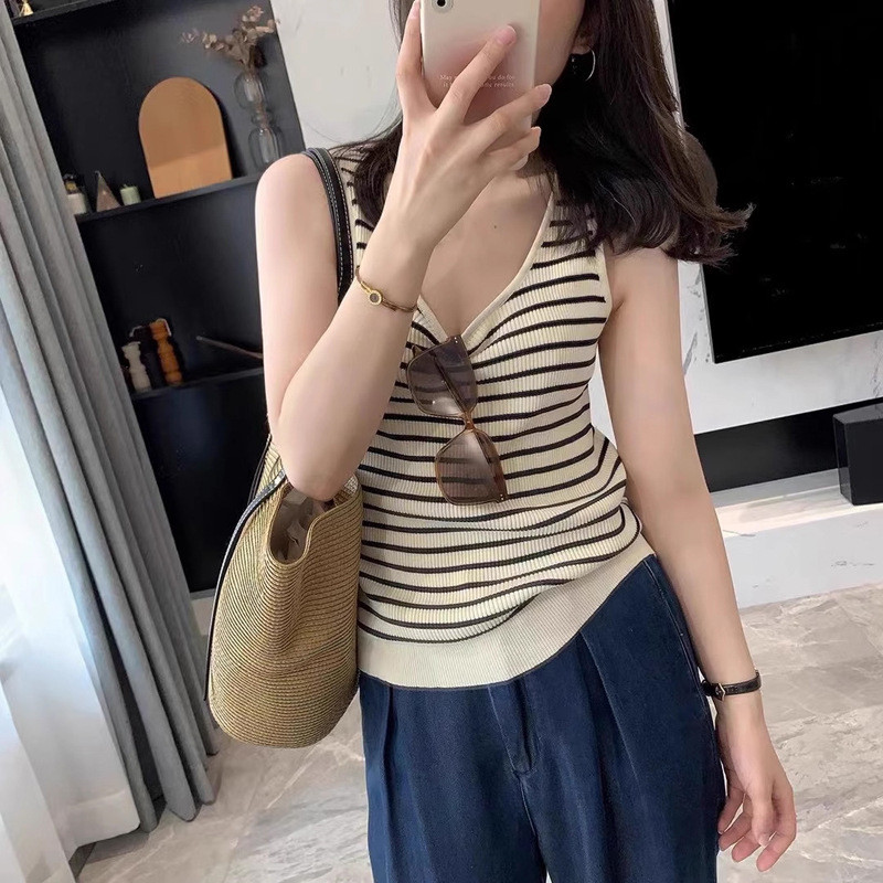 【Ready Stock】 Striped U-Collar Ice Silk Vest Women's Summer Outer Wear Design Knitted Inner Wear Sle