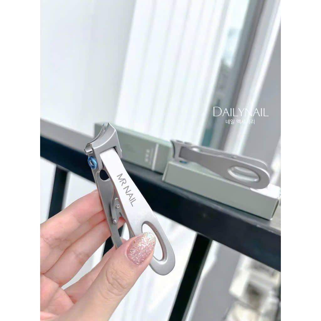 Kìm Bấm móng nail ovan Mr nail. Chip nail shop.