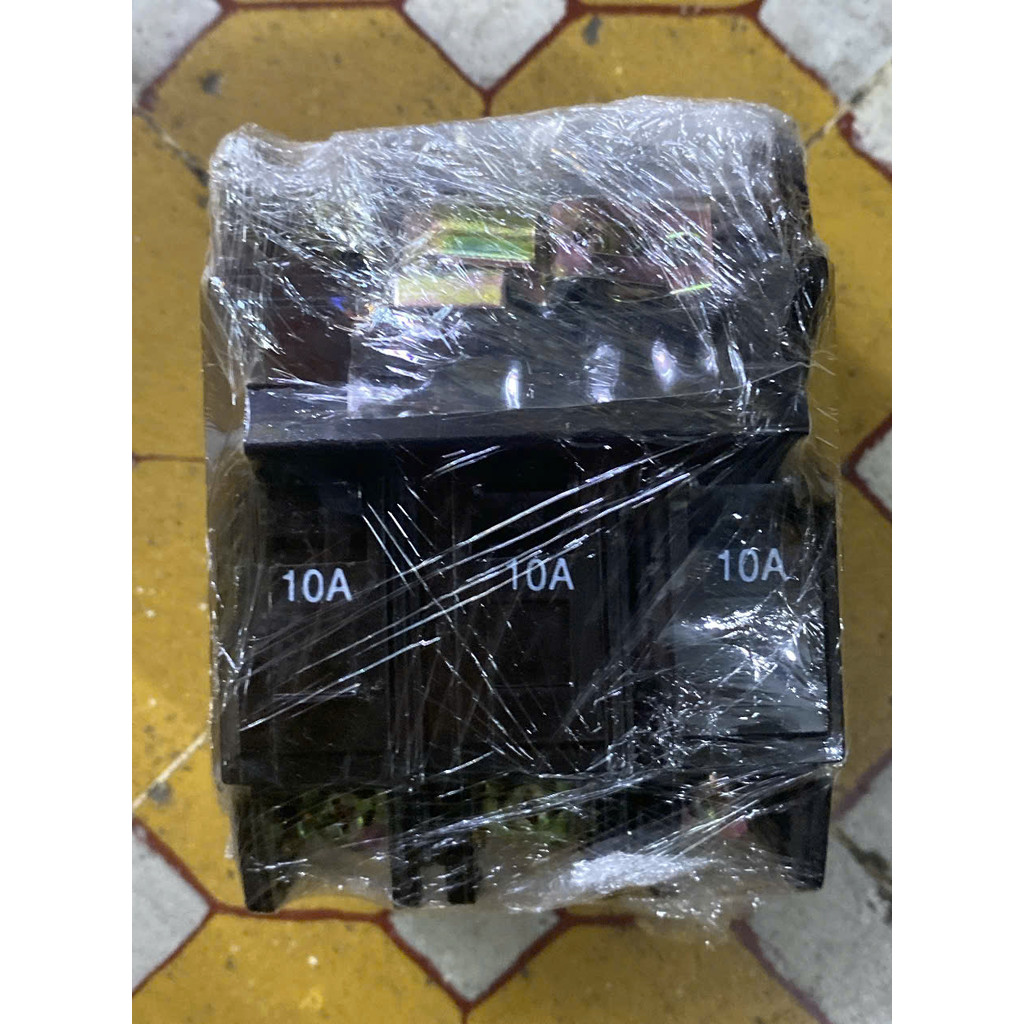 CB khối 3p 10A của Davico