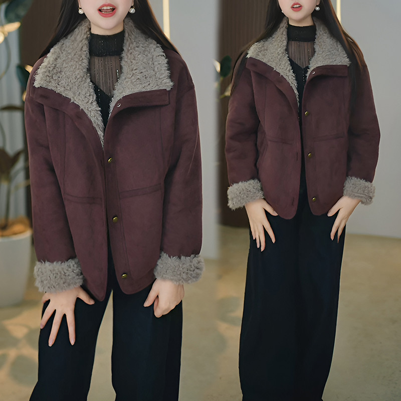 [Zhuzhu] Mùa Đông 2025 - Áo Lót Lông Cừu Giữ Ấm, Thiết Kế Tương Phản Màu, Phong Cách Sang Trọng