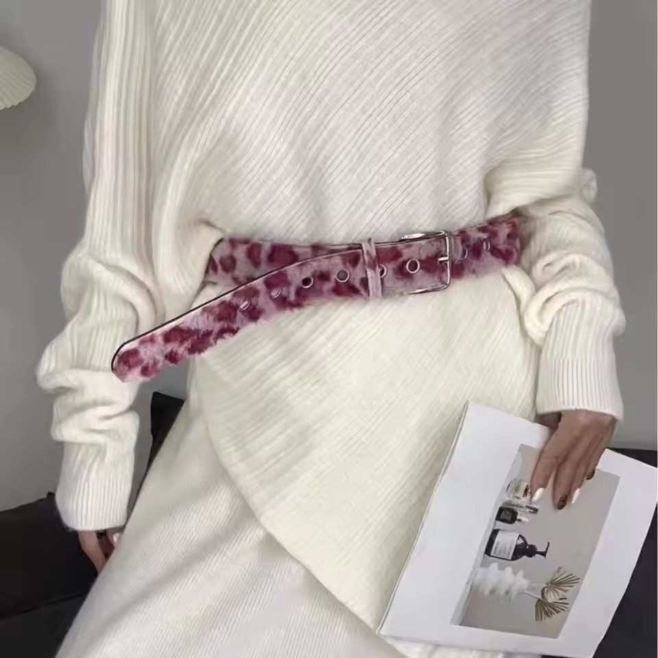 Thắt lưng lông họa tiết da báo Y2K màu hồng hoặc trắng, chất liệu da giả, dễ dàng điều chỉnh size | BigBuy360 - bigbuy360.vn