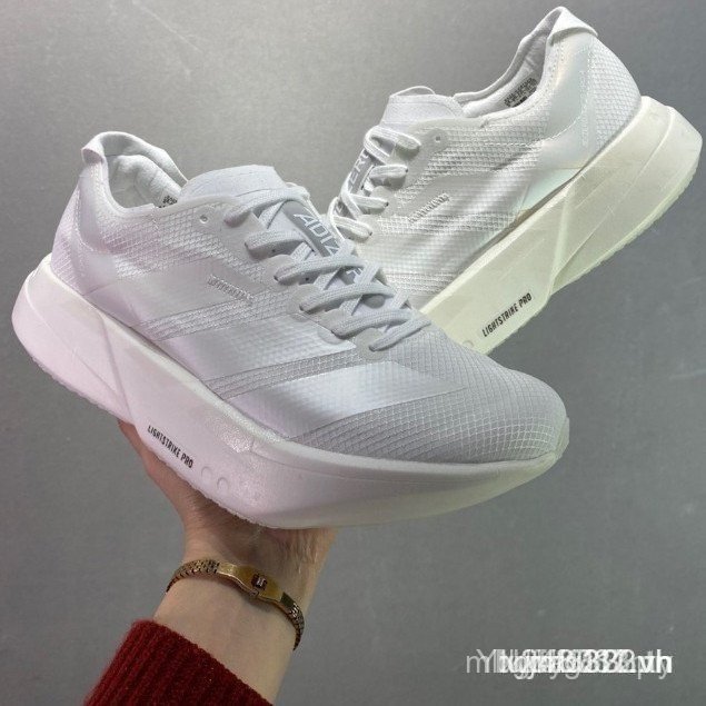 Giày chạy bộ Adizero Adios Pro 4 và JR6355 FNTV