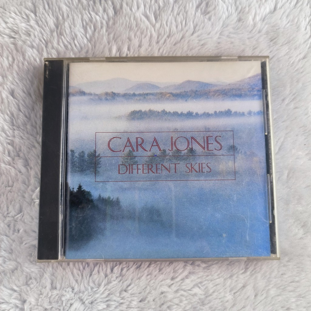 Z067 Cara Jones Different Skies CD Album C0103