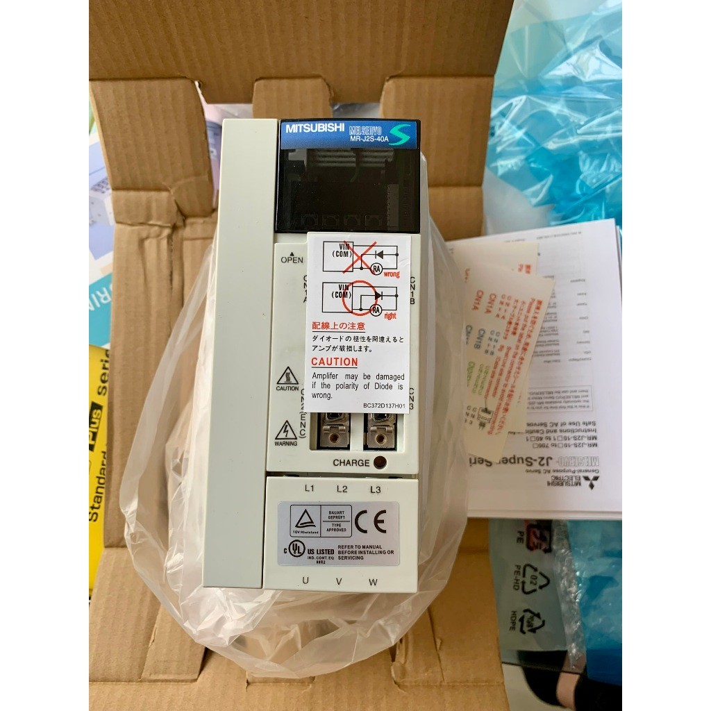 Bộ điều khiển servo Mitsubishi MR-J2S-10A 20CP 40A 350B 70A 100A 200CP 500 60B 40B 700B New