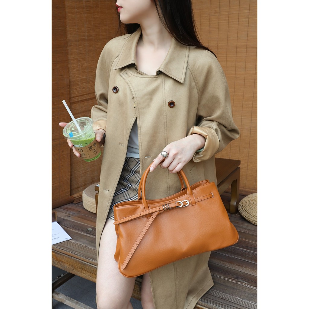 Phong Cách Mới Một Vai Retro Lớp Đầu Tiên Rau Pha Lê Rám Da Bò Cross @ -