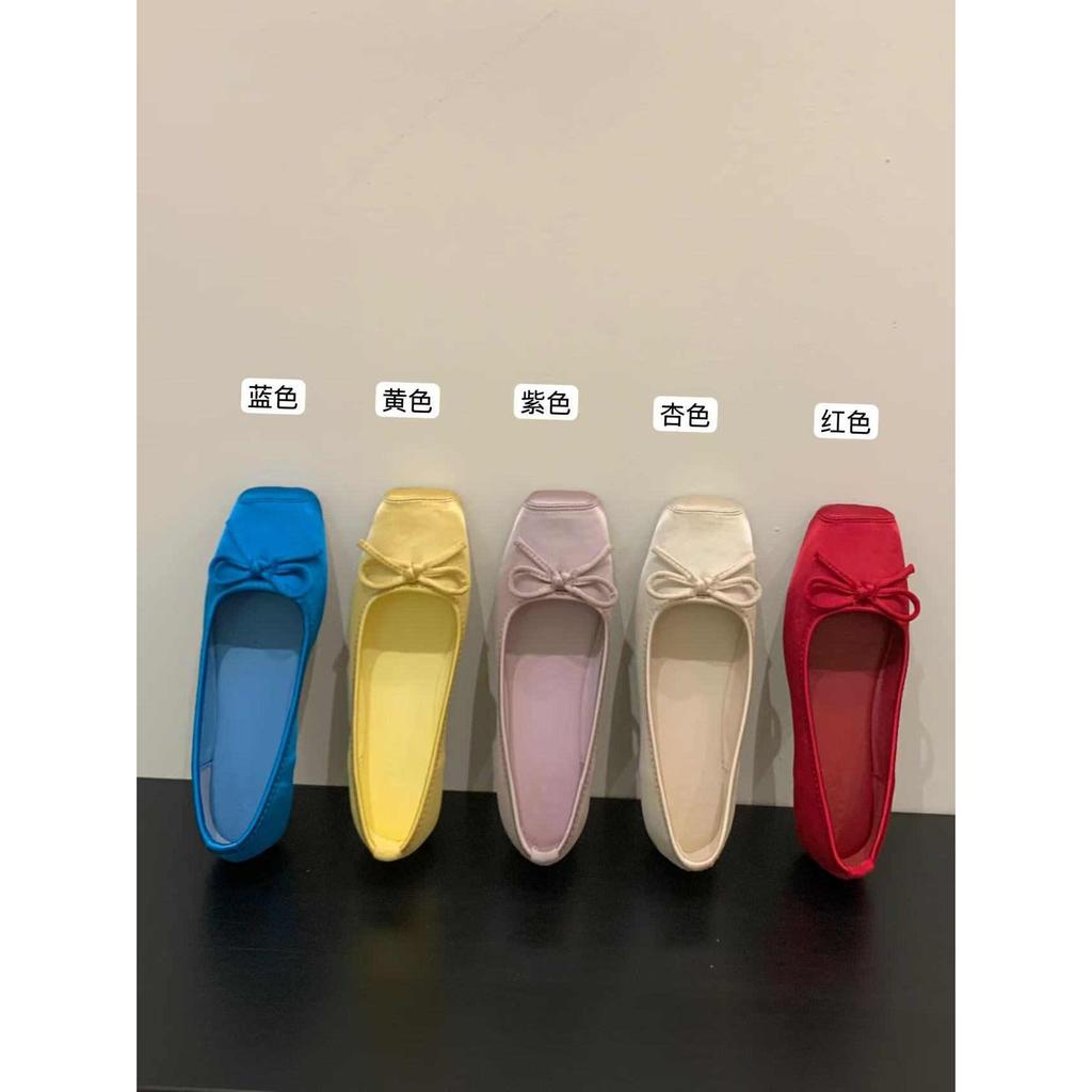 Giày Nữ Thời Trang Bên Trong Tăng Chiều Cao 3CM Tiềm Năng Nhẹ Nhàng Giày Nữ 2025 Phong Cách Mới Xuân Hè Giày Ba Lê Satin Đỏ