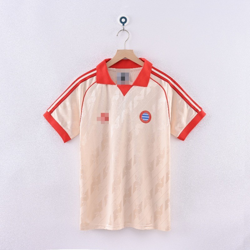 Phiên bản cầu thủ retro 2425 Áo bóng đá ngắn tay cổ điển của Bayern