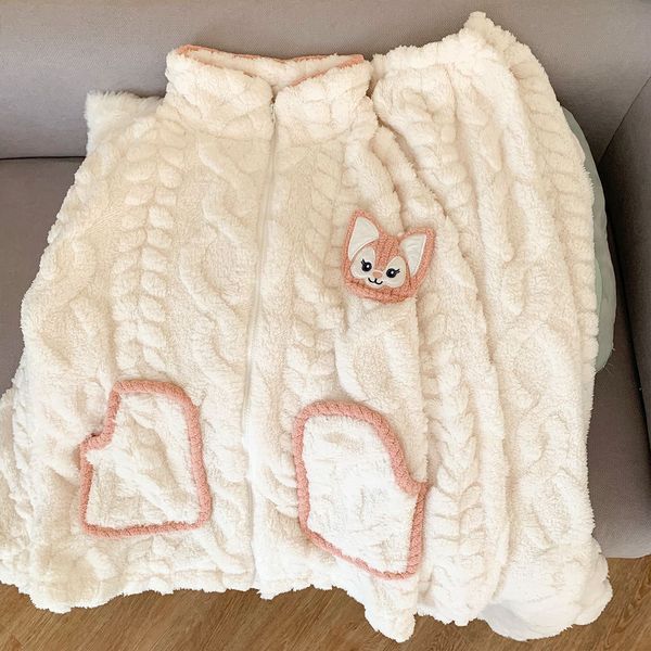 winter pajamas nightgowns Mùa Thu Đông - Bộ Đồ Ngủ Nữ Hello Kitty Flannel Lót Lông Cừu Dày Ấm, Phong