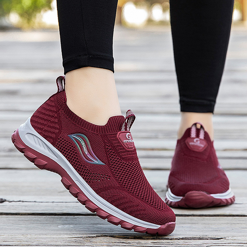 New style elderly shoes2024Summer Walking Shoes for Middle-aged and Elderly Parents, Old Beijing Clo