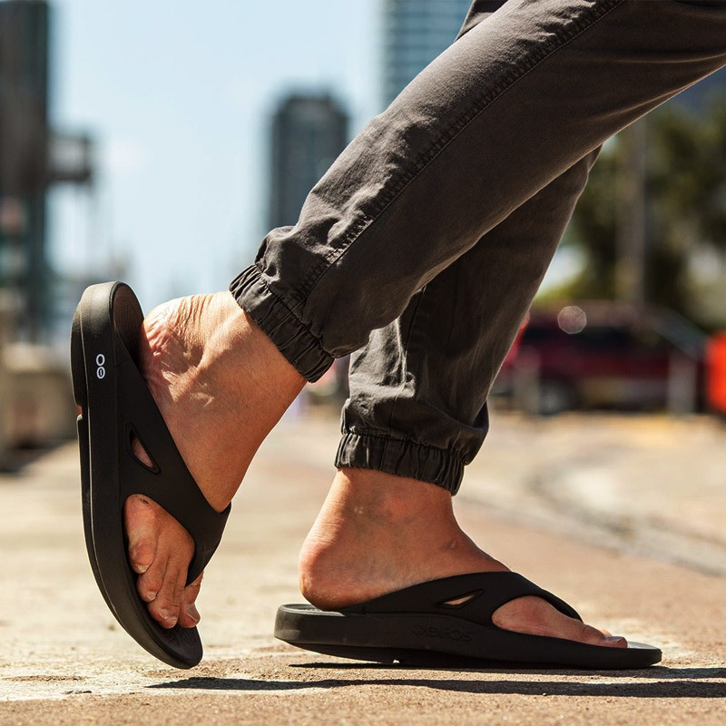 Yougo Mall OOFOS Original Black (Đen) - Dép thoải mái mềm mại, Lợi ích tốt cho sức khỏe. Tạm biệt cá