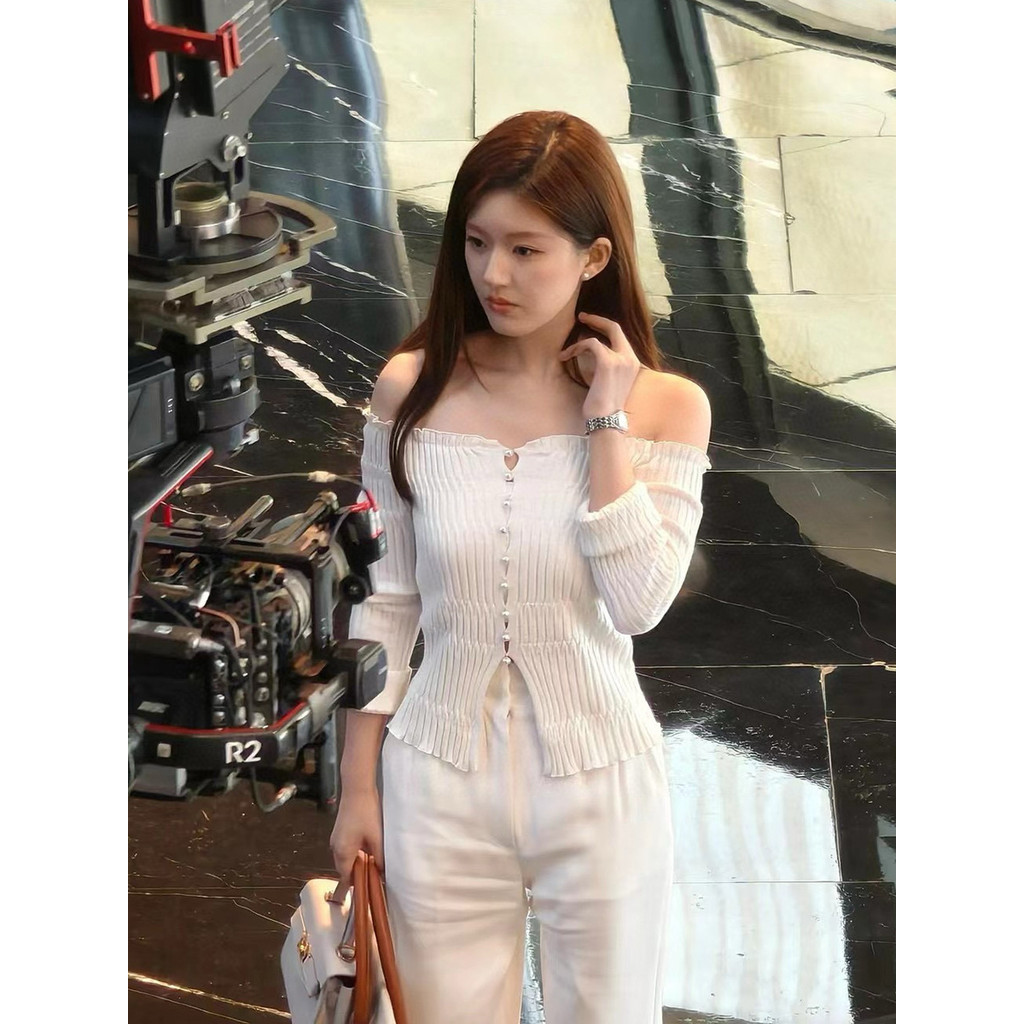 MZDN Let Me Shine Xu Yan Pure Desire Subtle Zhao Lusi Same Style Off-Shoulder Knitted Sweater Pearl 