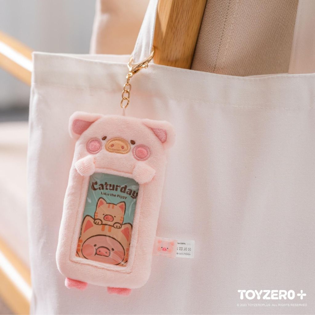 LuLu The Piggy Caturday - LuLu Photocard Holder Keyring