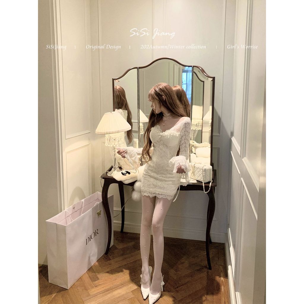 Váy ren hông loe cho cô gái ngọt ngào và gợi cảm | BigBuy360 - bigbuy360.vn