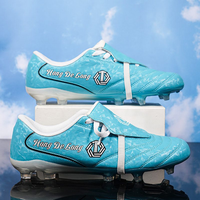 Unisex football shoes, non-slip and lightweight New style flip-top tongue training shoes