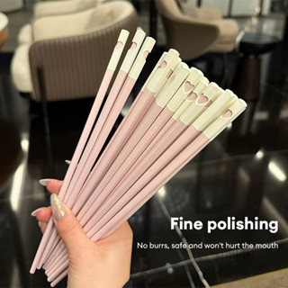 🌈🌈Đũa trái tim dễ thương dùng trong nhà, kháng khuẩn, dùng trong ăn uống, dùng trong khách sạn bằng nhựa thoải mái