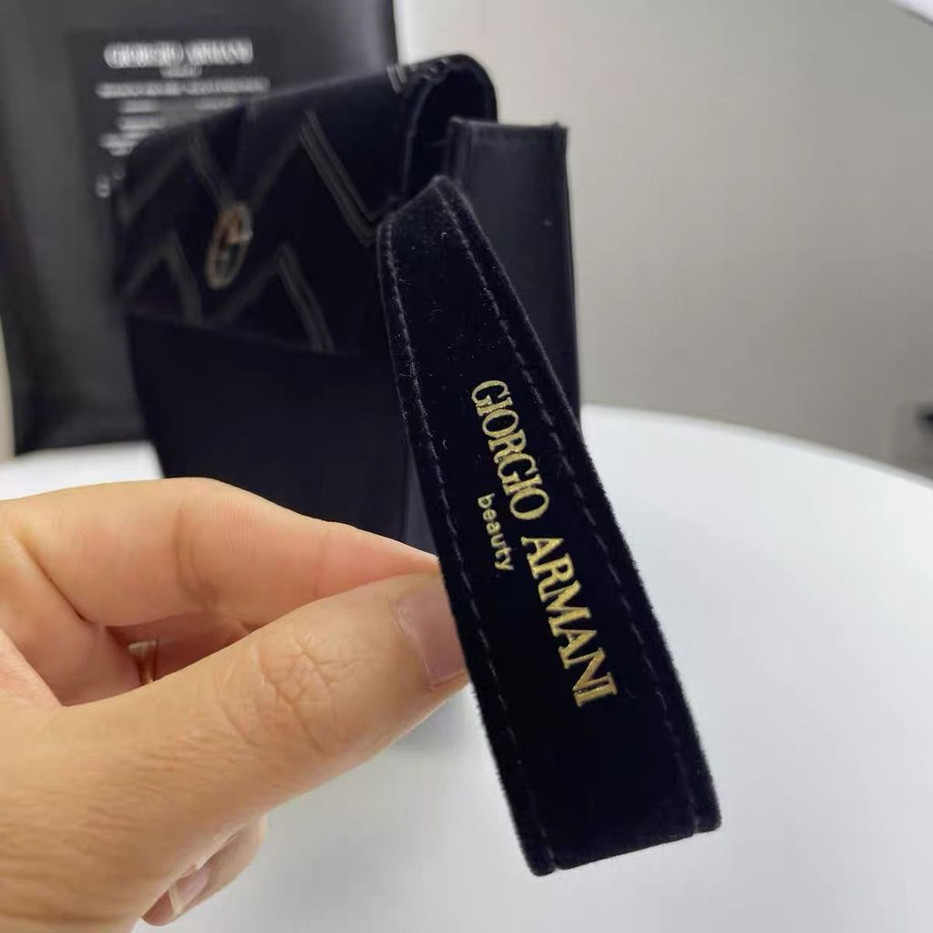 Premium Store Gift Armani semi-circle wrist coin purse Cosmetic Bag Storage Portable Clutch Bag Port