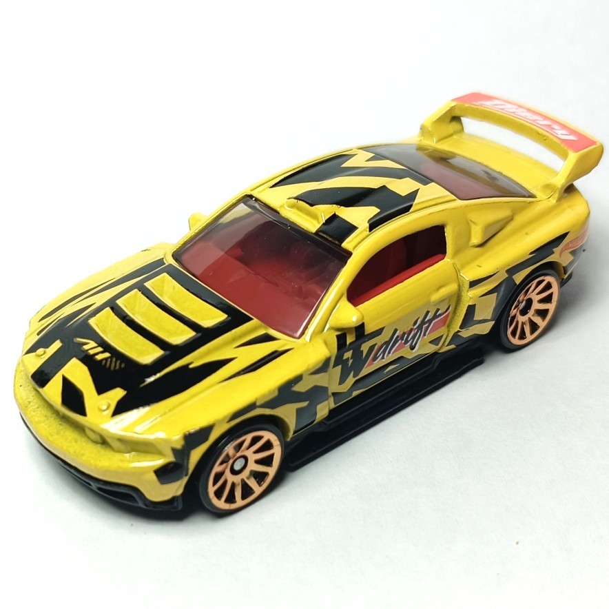 Hotwheels Hotwheels Hotwheels Hotwheels Xe đua sửa đổi Màu vàng Đặc biệt FORD MUSTANG fen