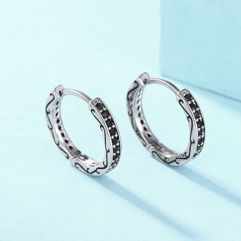 LAZADA Bông Tai Nữ Họa Tiết Nổi Thiết Kế Trang Sức Thời Trang Retro Hàng Ngày Mặc Phong Cách