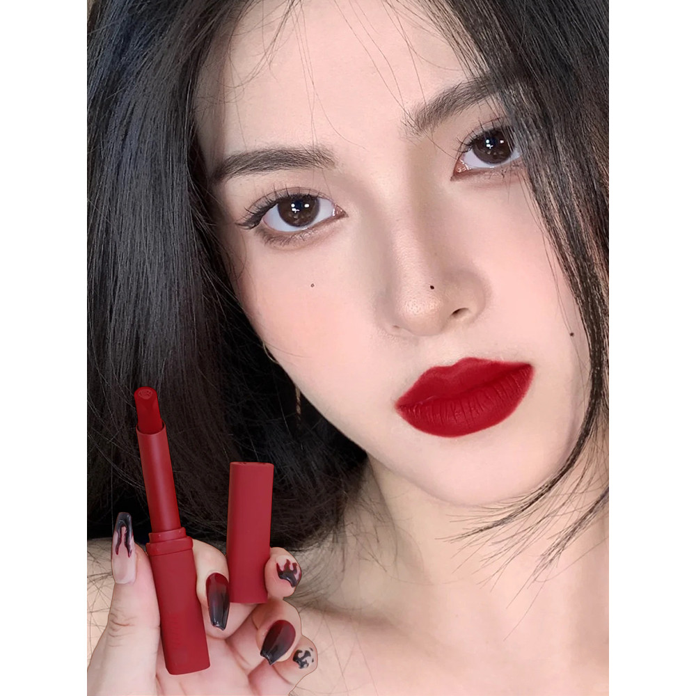 Vẻ đẹp mạnh mẽ Aura Full Open Big Red LipsRetro ❈ Son môi đỏ Matte Velvet Big Red Lip Glaze Lipstick