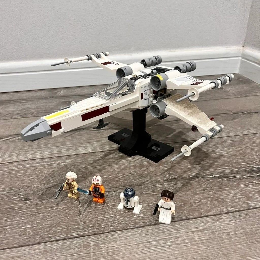 Tương thích với Lego Star Wars Series Khối xây dựng 75301 Luke Skywalker X-Wing Fighter Boy Đồ chơi 