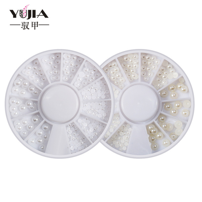 Trang trí móng tay Bán buôn 2mm 3mm Hình bán nguyệt Đĩa ngọc trai màu be Ngọc trai 12 lưới Bàn xoay 