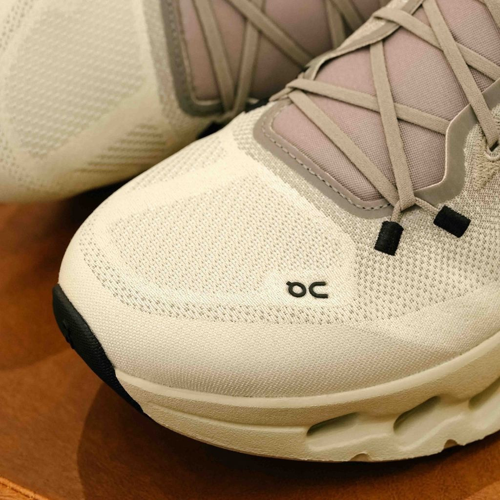 [ID] ON cát dính Cloudtilt IHUI AWCN