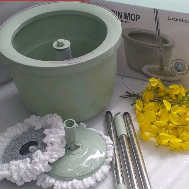 Bộ cây lau nhà xoay tay Lock 498MIT Corner 2 bông lau - Hàng chính hãng