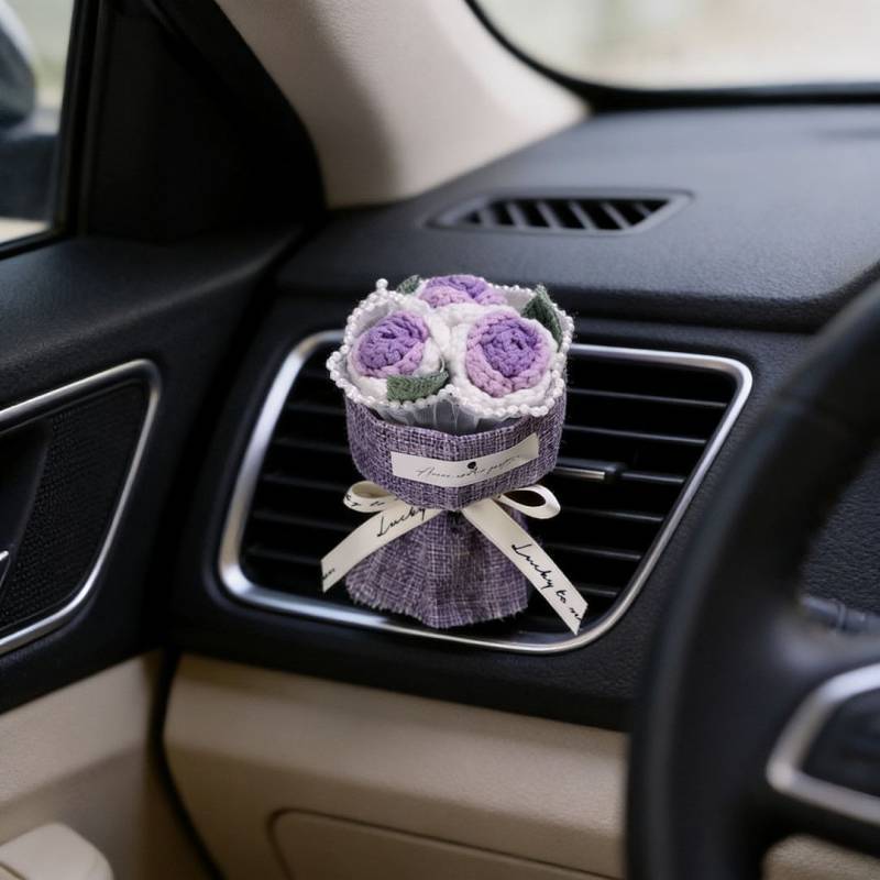 Hand-Woven Rose Car Aromatherapy Mini Bouquet Wool Knitted Hand-Woven Rose Car Aromatherapy Mini Bou