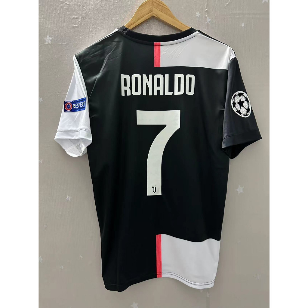 Áo bóng đá retro Juventus 19-20 chất lượng cao, có thể tùy chỉnh với tên và số áo của Ronaldo hoặc D