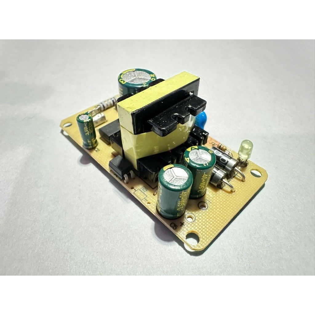 Mạch nguồn 12V 2A, bo nguồn 12V 2A